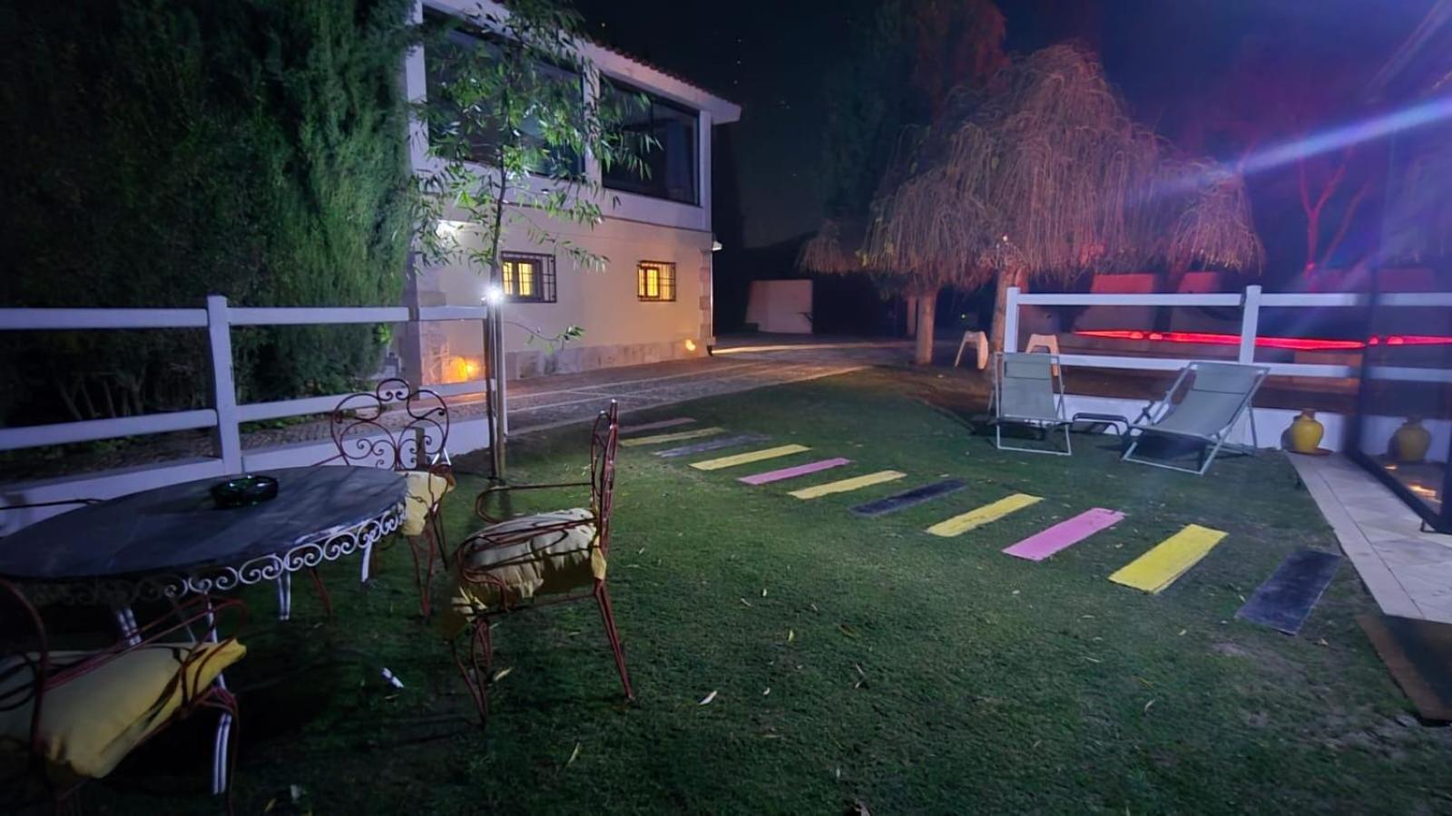 Hearts & Ponies Apartamentos Con Piscinas Privadas Cerca De La Warner Chinchón Exteriér fotografie