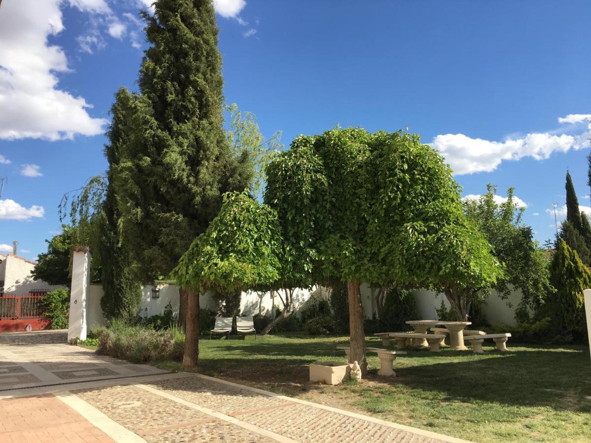Hearts & Ponies Apartamentos Con Piscinas Privadas Cerca De La Warner Chinchón Exteriér fotografie